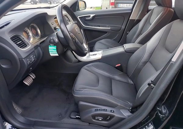 Volvo V60 cena 49900 przebieg: 164200, rok produkcji 2012 z Konin małe 277